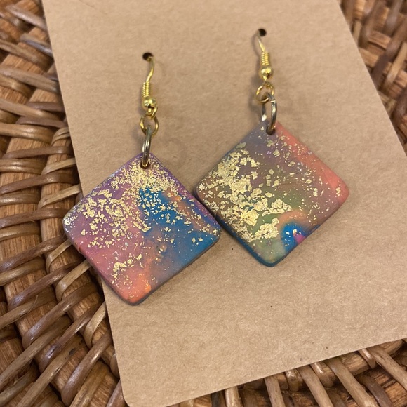 Cute little dangles - Picture 2 of 4